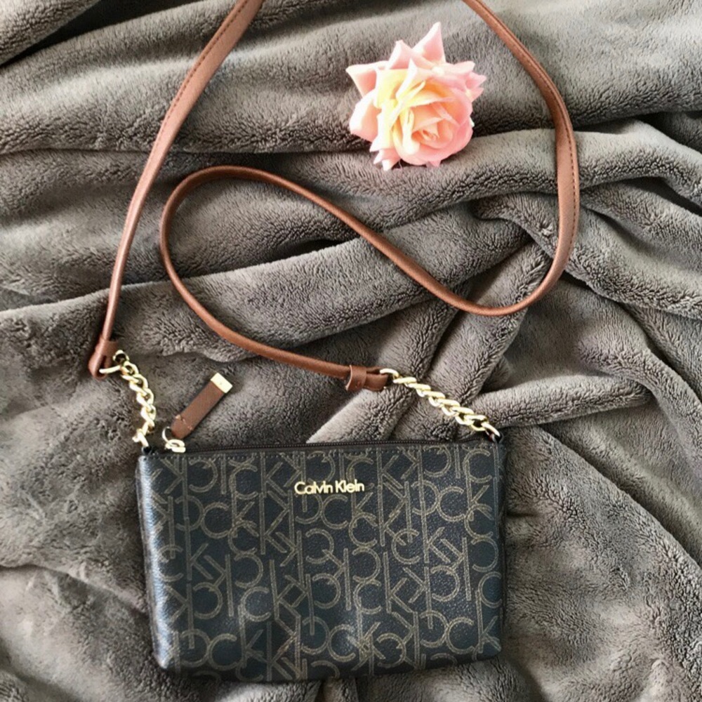 Calvin Klein Leather Logo Crossbody Bag